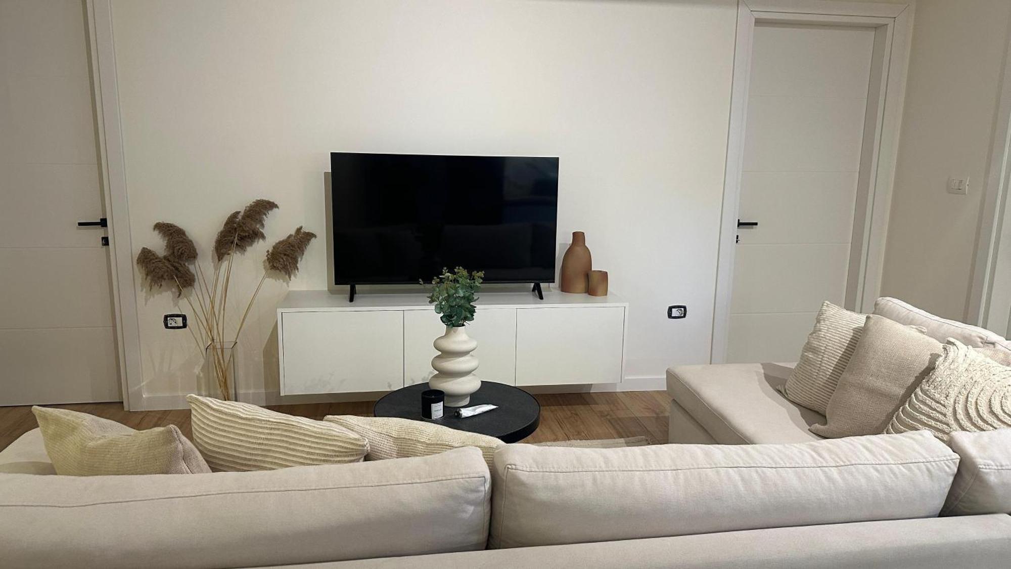 Gjirokastra Design Apartments ภายนอก รูปภาพ